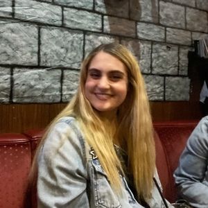 Meet your Posher, Elisa